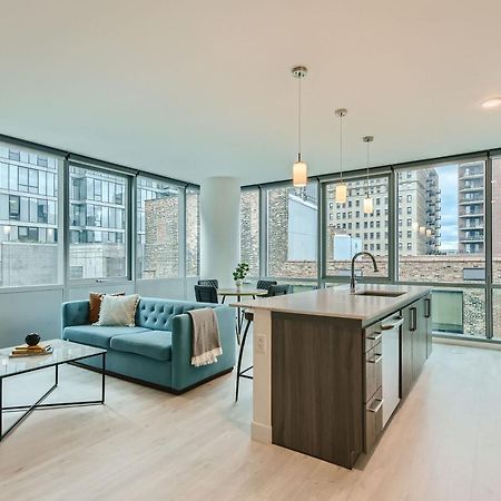 Sentral Michigan Avenue Aparthotel ชิคาโก ห้อง รูปภาพ A model apartment