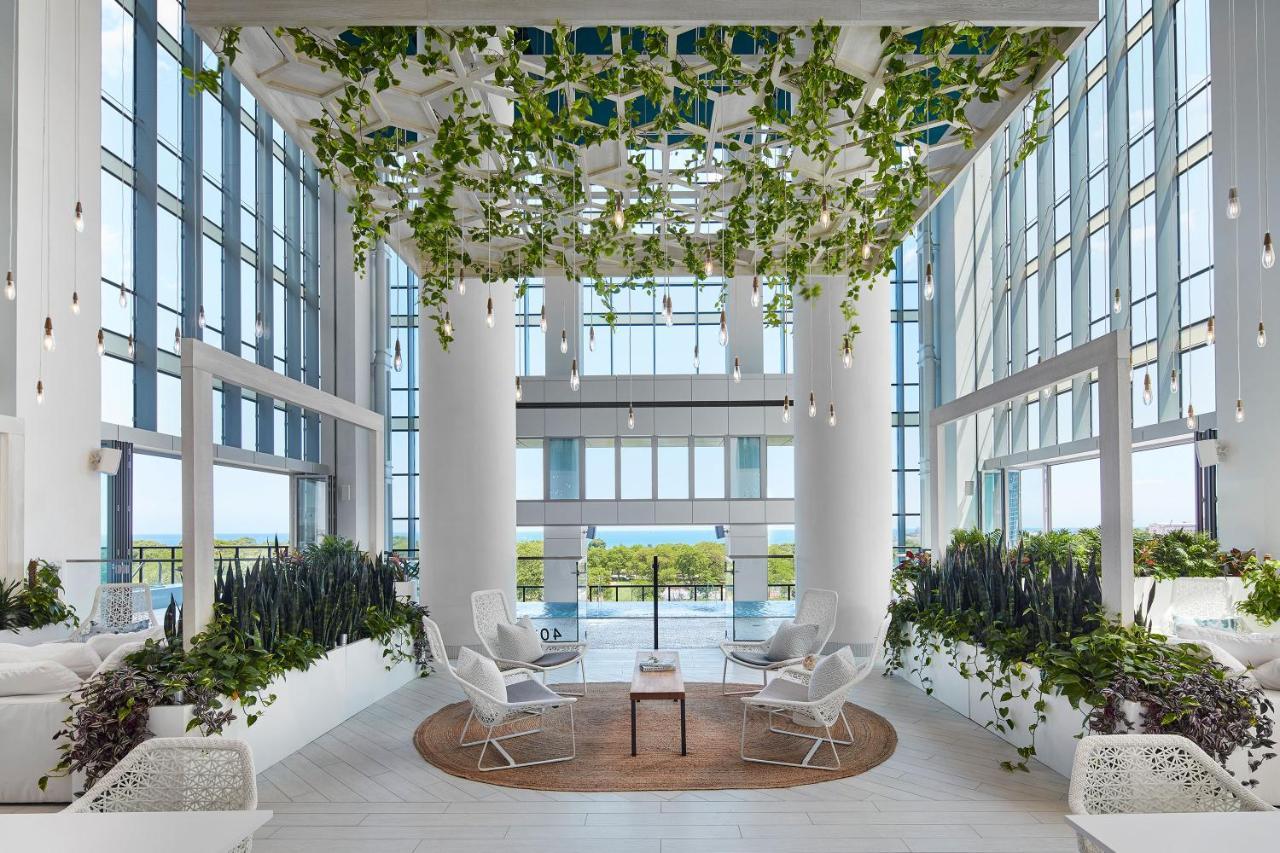 Sentral Michigan Avenue Aparthotel ชิคาโก ภายนอก รูปภาพ The lobby of the hotel