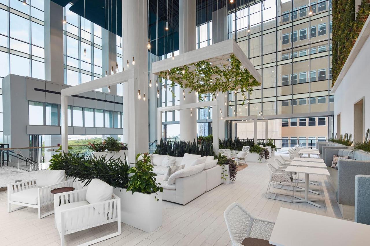 Sentral Michigan Avenue Aparthotel ชิคาโก ภายนอก รูปภาพ The interior of the new terminal